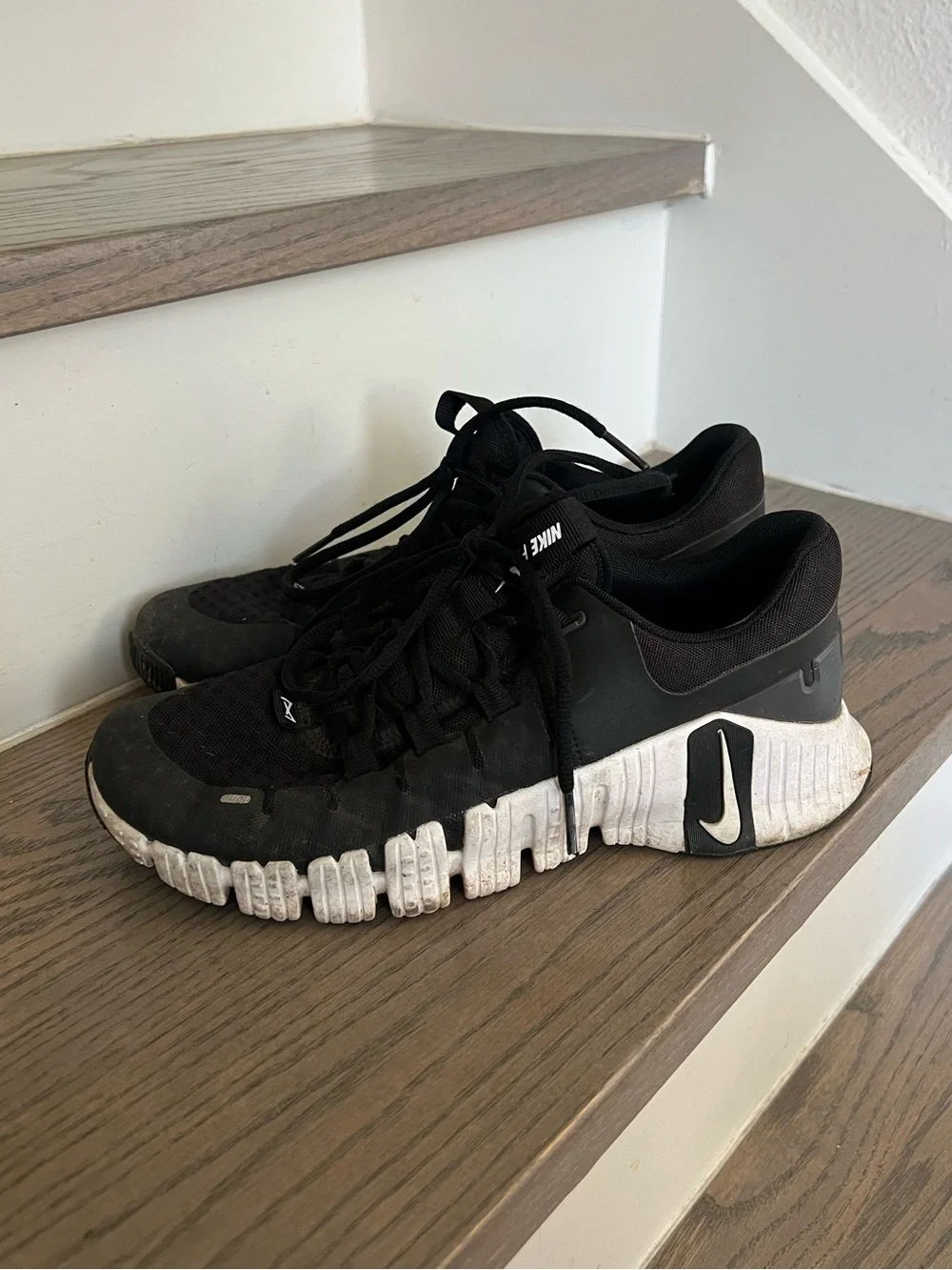 Nike Free Metcon 5 Black / White Anthracite Workout Athletic Running Shoes